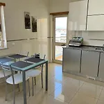 Valente Patio *