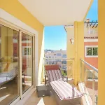 Valente Patio *