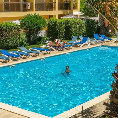 Valente Patio