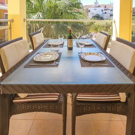 Valente Patio Apartment