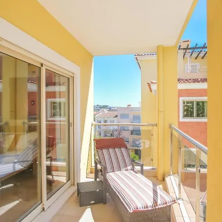 Valente Patio *
