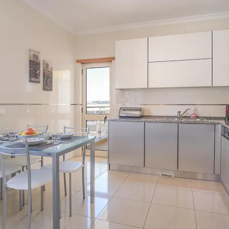 Valente Patio アパート